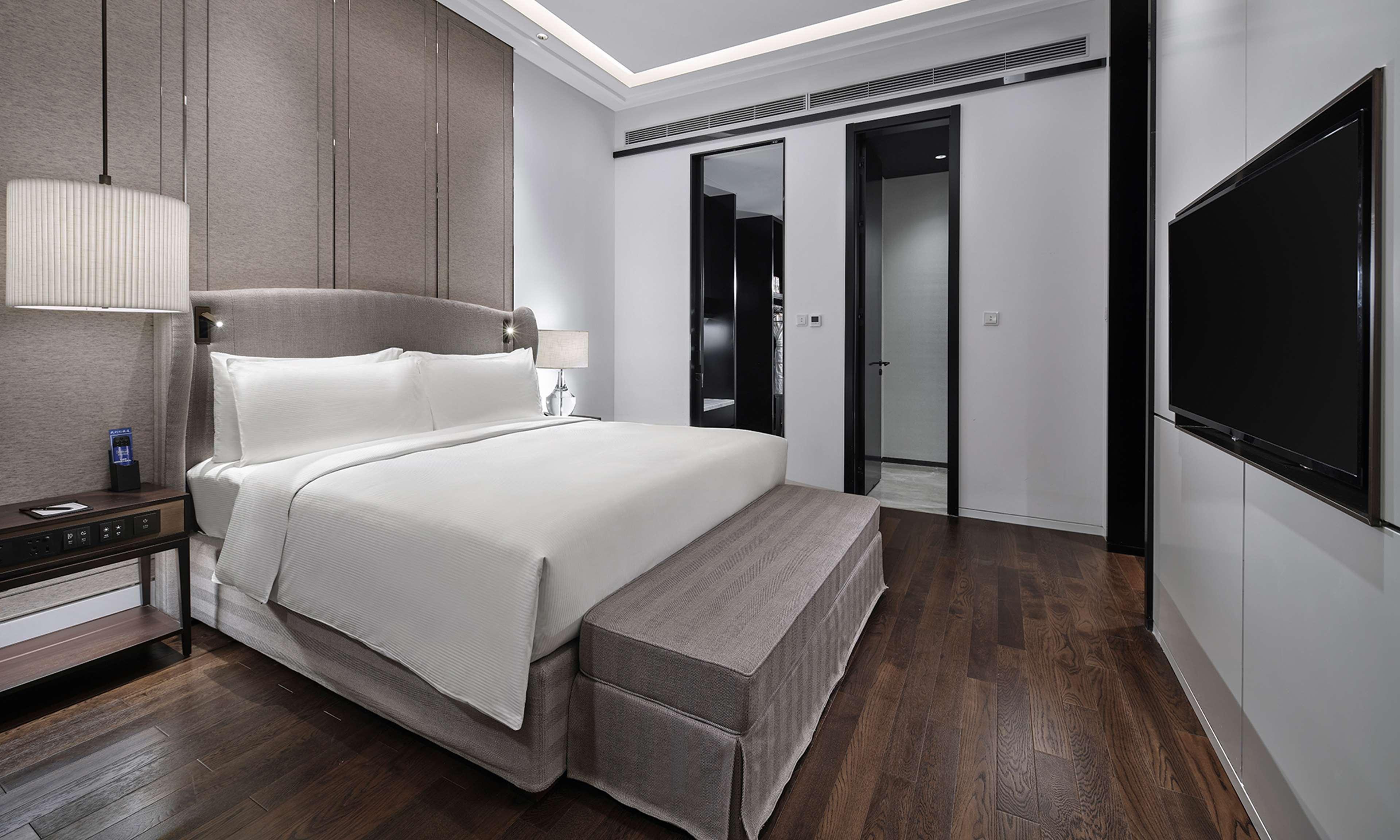 Hilton Beijing Daxing Hotel Exterior photo
